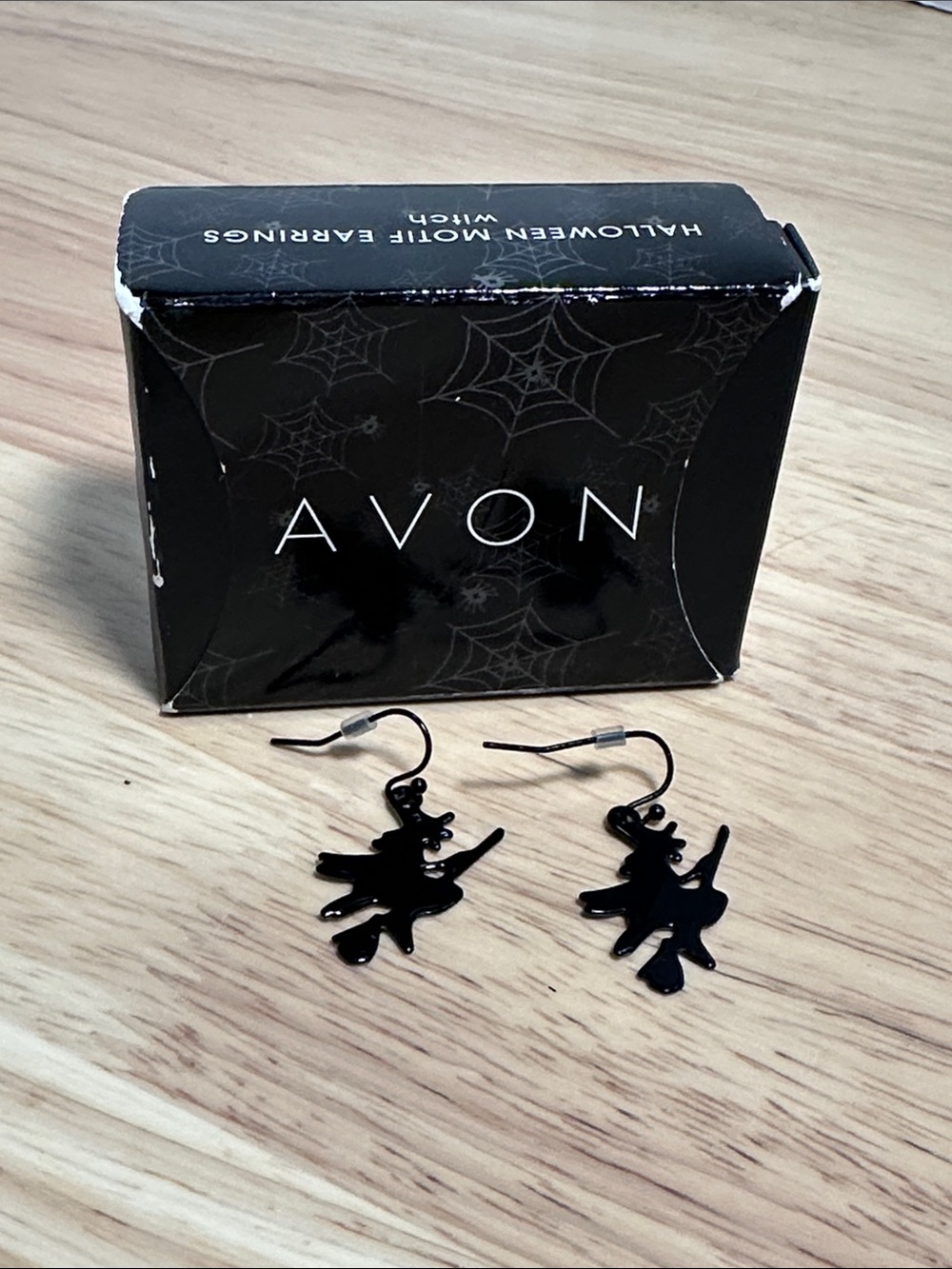 Avon 2012 Halloween 🎃 Motif Witch Earrings 👻 🧙‍♀️